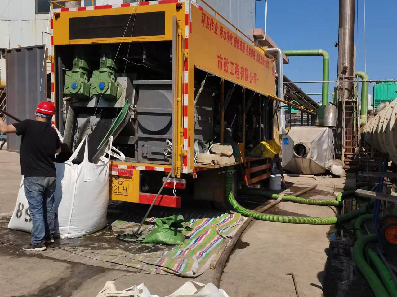 兴安淤泥压干处理